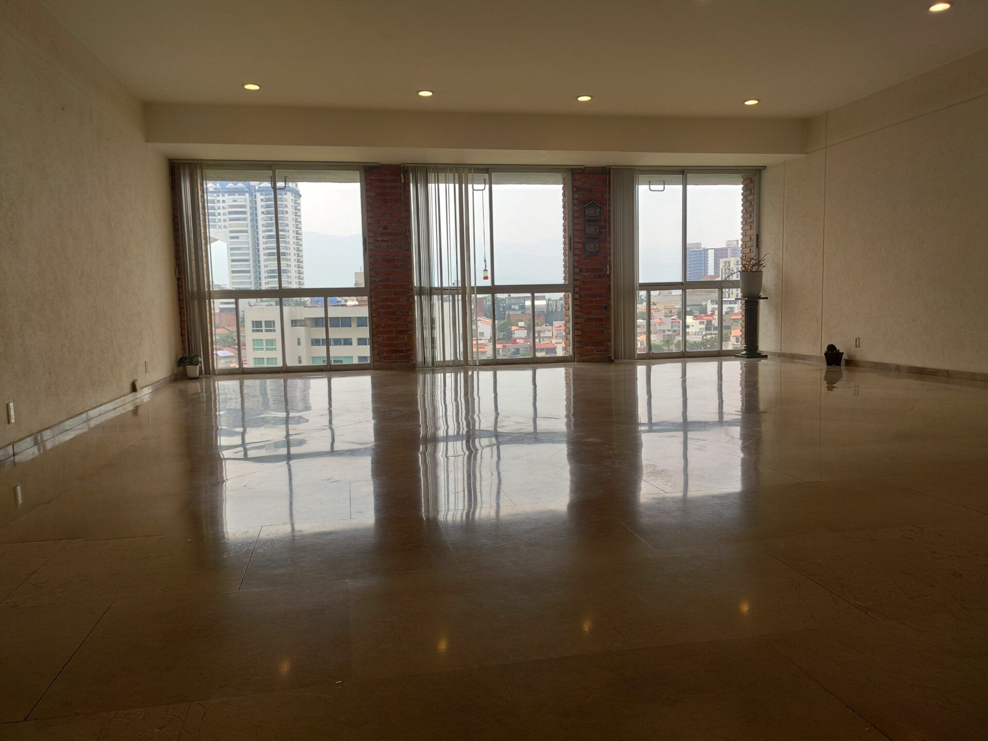 Departamento en renta en Hacienda del Ciervo, Interlomas – 260 m², 3 recámaras y family room