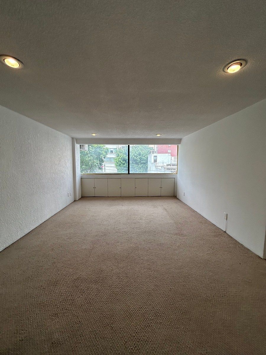 Departamento en venta en Del Valle Sur – 95 m², 3 recámaras y balcones