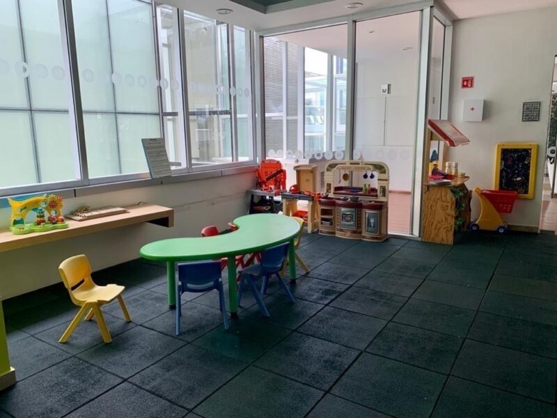 Atrium-17816-18